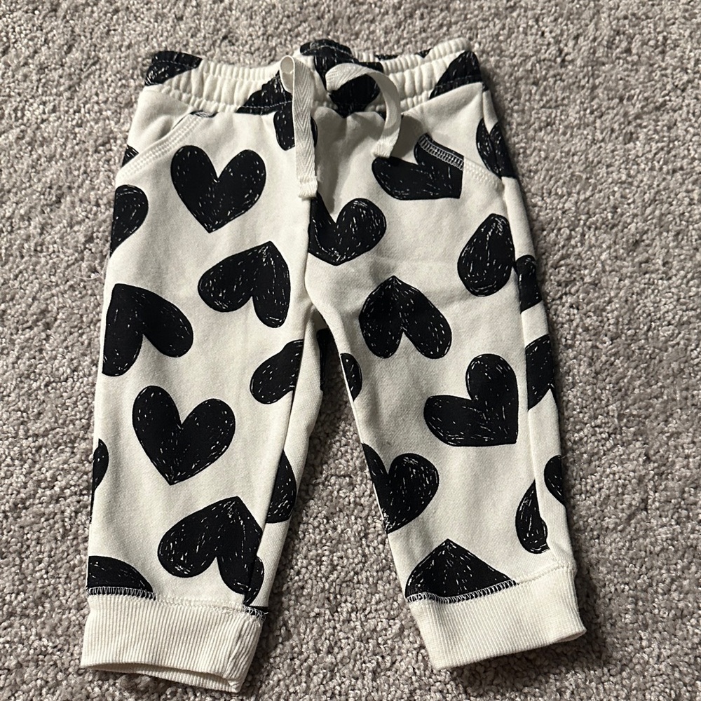 Cat & Jack Black Heart Print Kids Pants